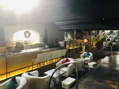 -穹六人间 people 6(岳阳路店)