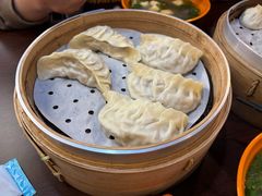 三丁蒸饺-大龙汤包
