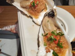 蒜蓉烤生蚝-金太阳海鲜烧烤·本地人餐厅(星海公园店)