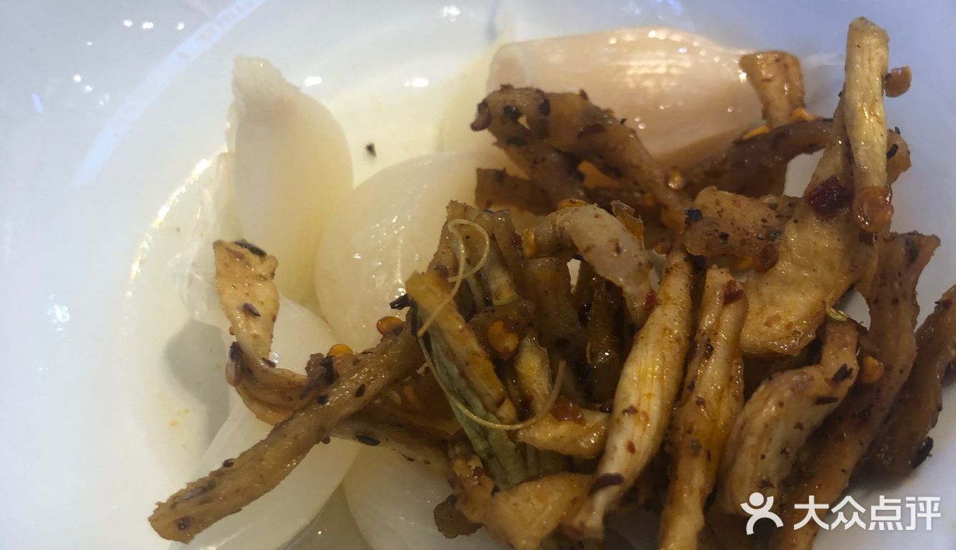 再配上糖蒜🧄！吃得叫一个爽！