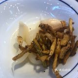 再配上糖蒜🧄！吃得叫一个爽！