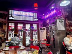 -蚝堡海鲜·威海菜·海肠捞饭·烧烤·亚洲吃蚝公司(幸福门店)