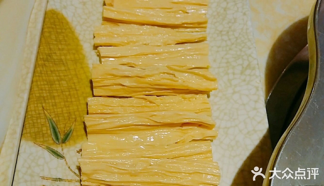 德庄火锅兰州万辉店位于七里河敦煌路万辉国际广场