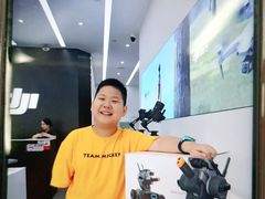 -DJI大疆(深圳华强北曼哈授权体验店)