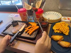 -必胜客(上海华谊新所店)