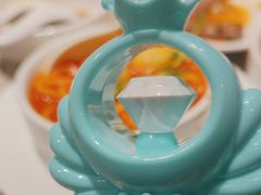 -海底捞火锅(新松江路生日主题店)