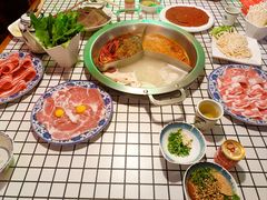-山悦里 山野·鲜火锅(罗斯福广场店)