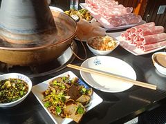 -楼外楼大刀肉传统火锅居(繁荣路店)