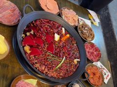 -黄潇洒老火锅(九眼桥宏济巷店)