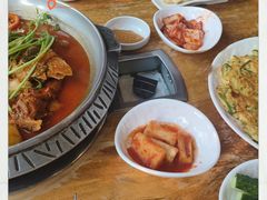 -喇喇排骨火锅·传统韩式脊骨汤(望京西园总店)