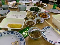 餐具摆设-無招牌海鮮(芽笼店)