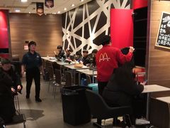 -麦当劳(汉口火车站候车室店)