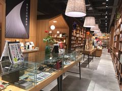 -百新书局(尚悦湾店)