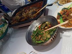 -巴特餐饮6加1音乐餐吧·新疆菜