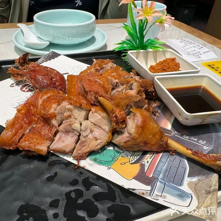 湖滨烟火里的双面绣｜老吴家·杭川味觉江湖录