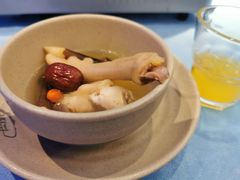 -千岛蚝高压锅生蚝·人参火锅(白云万达店)