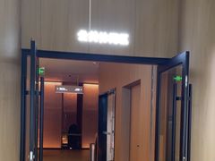 -涨巢·潮玩水疗局