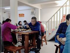 大堂-宝瑞门钉肉饼店