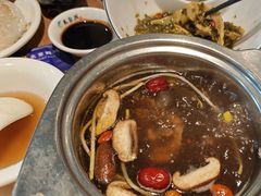 -龙聚德北京烤鸭(沙坪坝华宇A馆店)