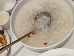-沪华海鲜大酒楼(南汇店)