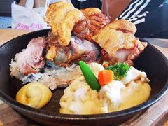-LENBACH兰巴赫西餐啤酒坊(大连东港店)