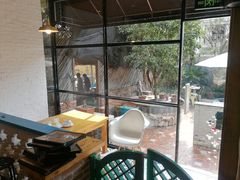 -乌镇那一年小院主题餐厅(甘泉西路店)