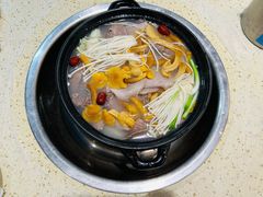 -九寨特色牦牛肉汤锅 羊肉汤锅