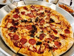 绞肉机pizza-Tube station站点比萨(王府井百货店)