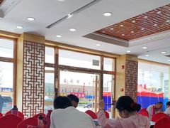 大堂-撒拉人家.酸菜牦牛肉火锅