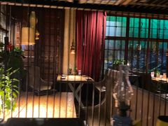 -70后饭吧(府河街店)