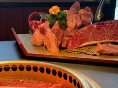 -铭牛烧肉·和牛海鲜自助(高新月牙湖店)