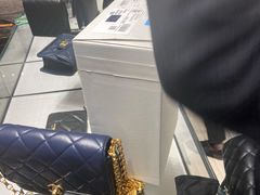 -CHANEL(恒隆广场店)