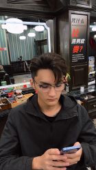 -海文先生国潮烫染男士理发馆