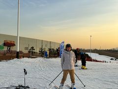-华彬猛犸滑雪场