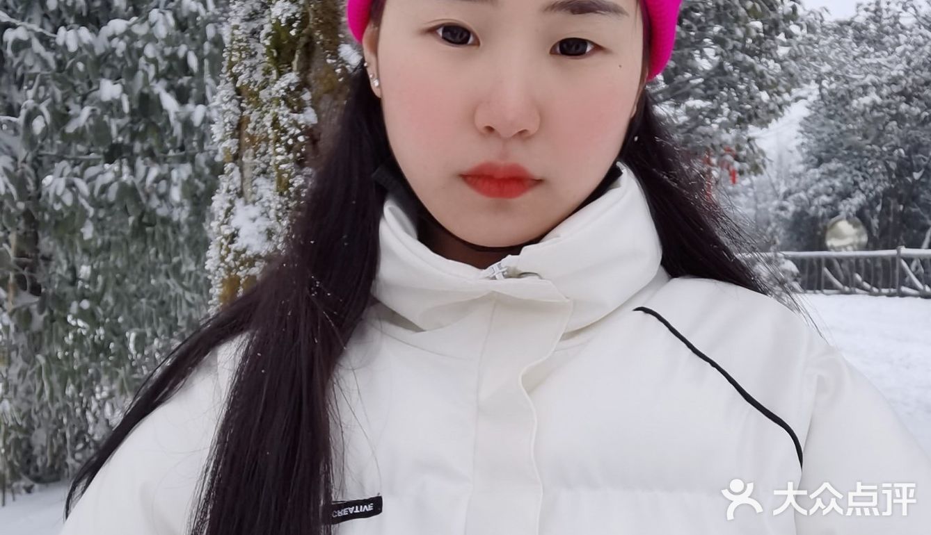 不滑雪也要带滑雪手套，暖宝宝