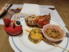 -咖啡苑自助餐厅·中国大饭店