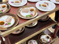 -金马门国际美食百汇(珞喻路店)