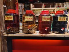 -老滇山寨•云南特色菜•地方菜•民族风情歌舞表演(金碧店)