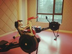 -思迈威健身(积玉桥万达店)