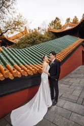 -雪中彩影婚纱摄影·微光艺术中心