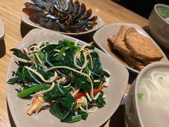 -亮亮面馆(经六路店)