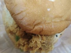 -华莱士·全鸡汉堡(海口政法学院店)
