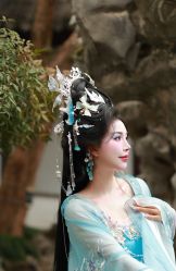 -一揽芳华汉服旗袍体验馆(拙政园店)