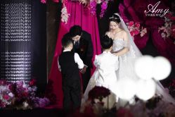 -艾米婚纱&婚礼策划