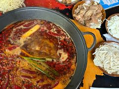 -黄潇洒老火锅(九眼桥宏济巷店)