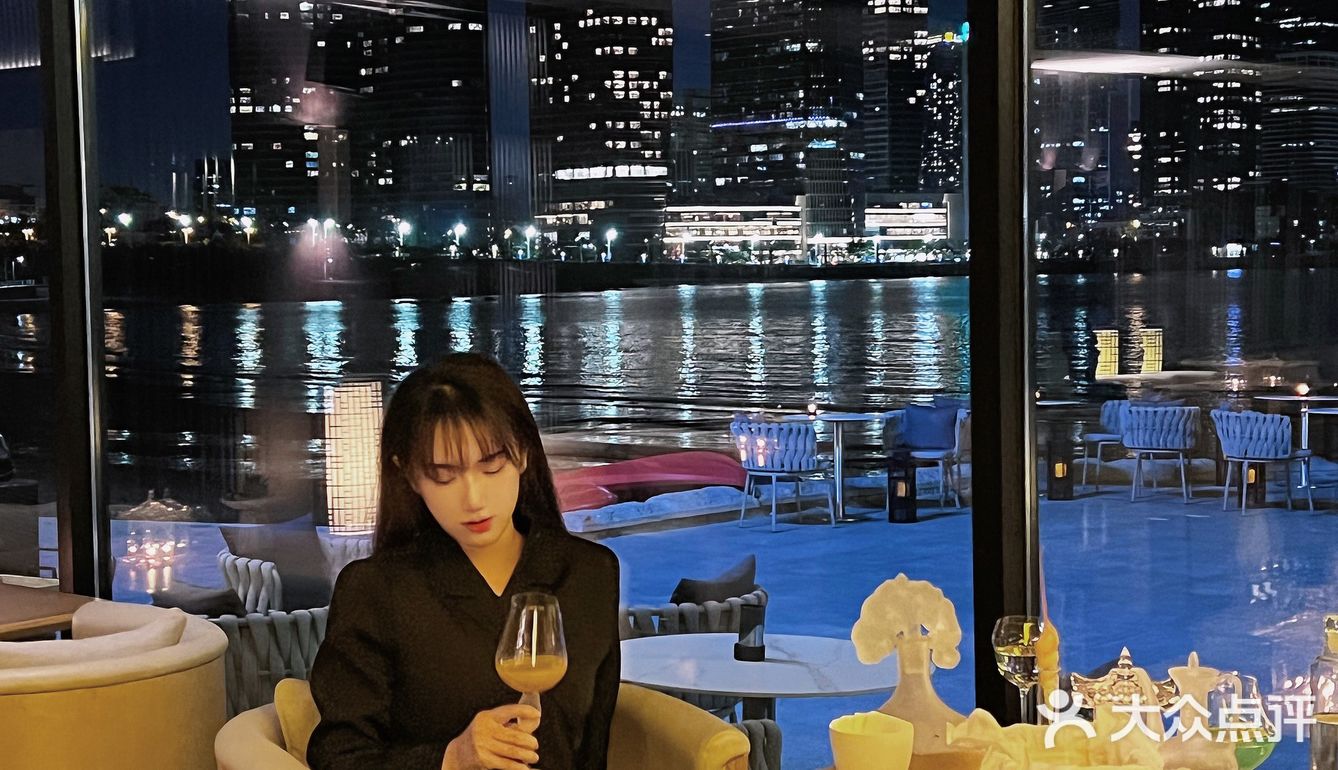 离海最近的中式新中式茶室，青岛“小曼哈顿” 