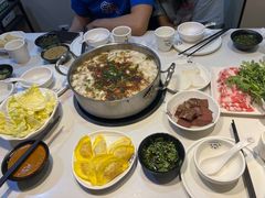 -德林酸菜鱼火锅(南丹店)