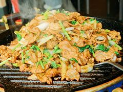 炙子烤呼伦贝尔羔羊肉-喜悦烤鸭·新京菜(王府井店)