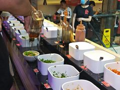 自助调料区-热火朝天鲜切牛肉火锅(南强街巷店)