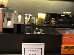 -星巴克臻选(莘庄仲盛店)